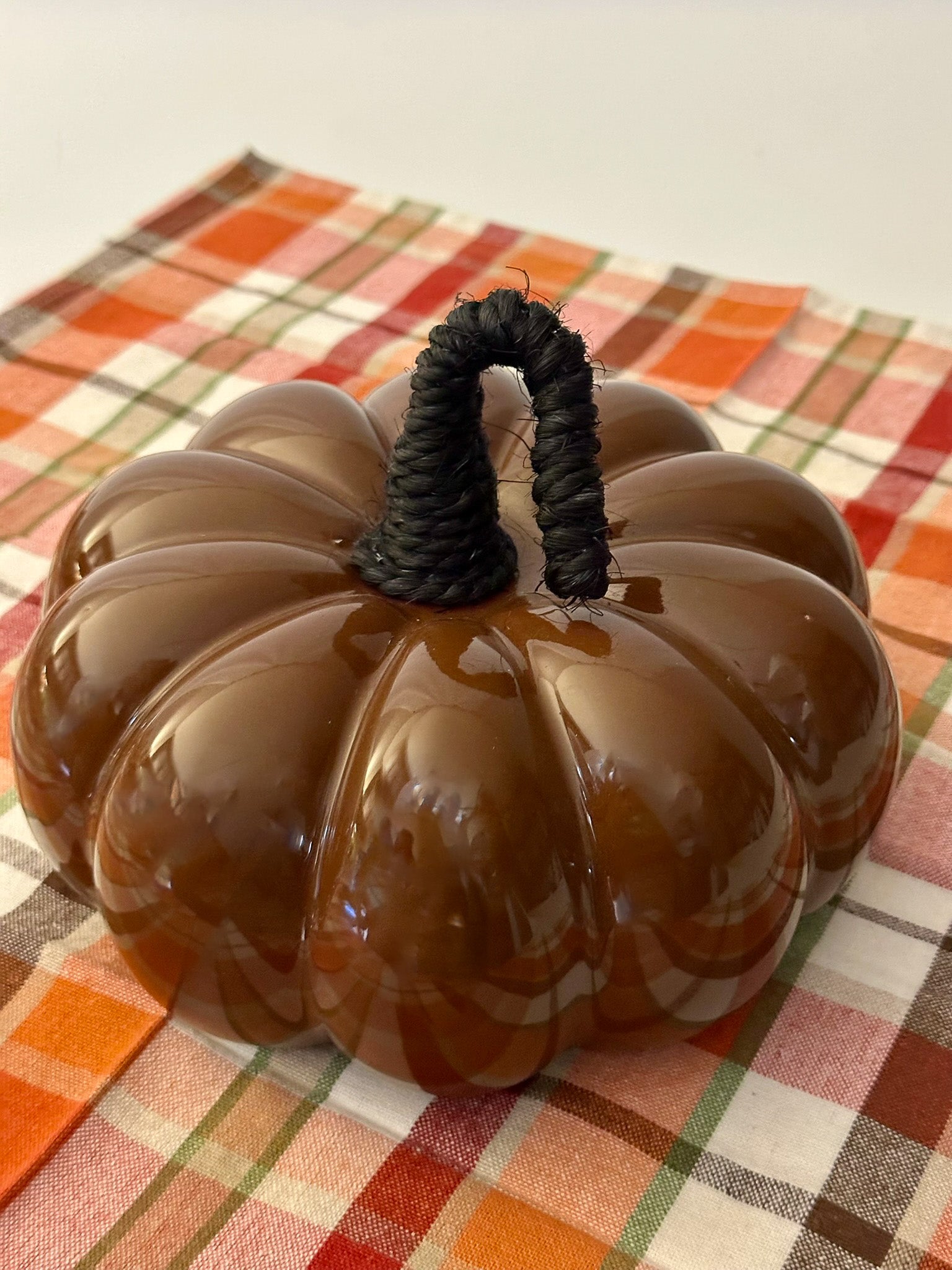 Calabaza esmaltada amarilla