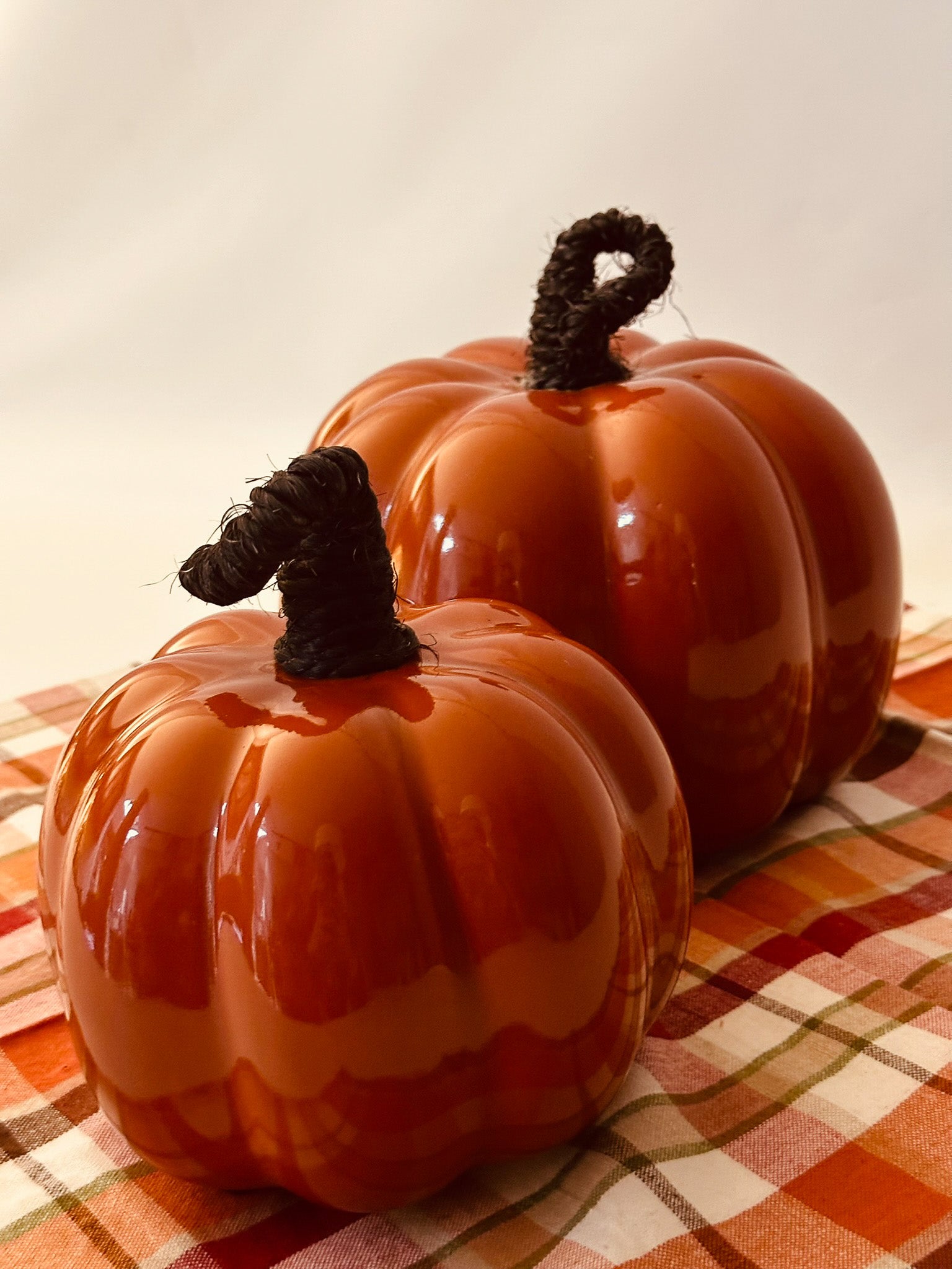 Calabaza esmaltada amarilla