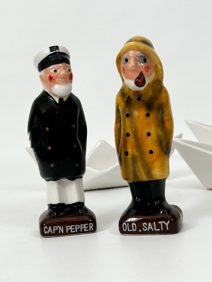 Salero y pimentero marinos