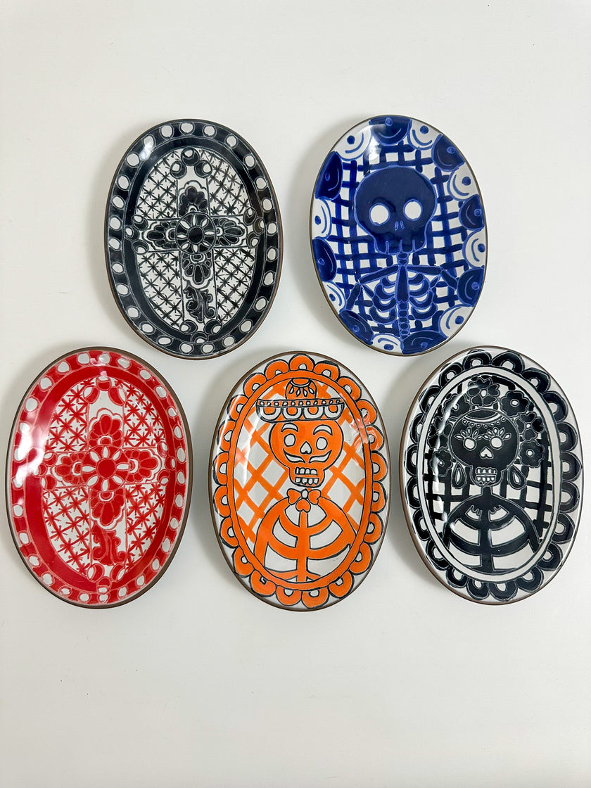 Plato Ovalado Papel Picado Calaca Negro
